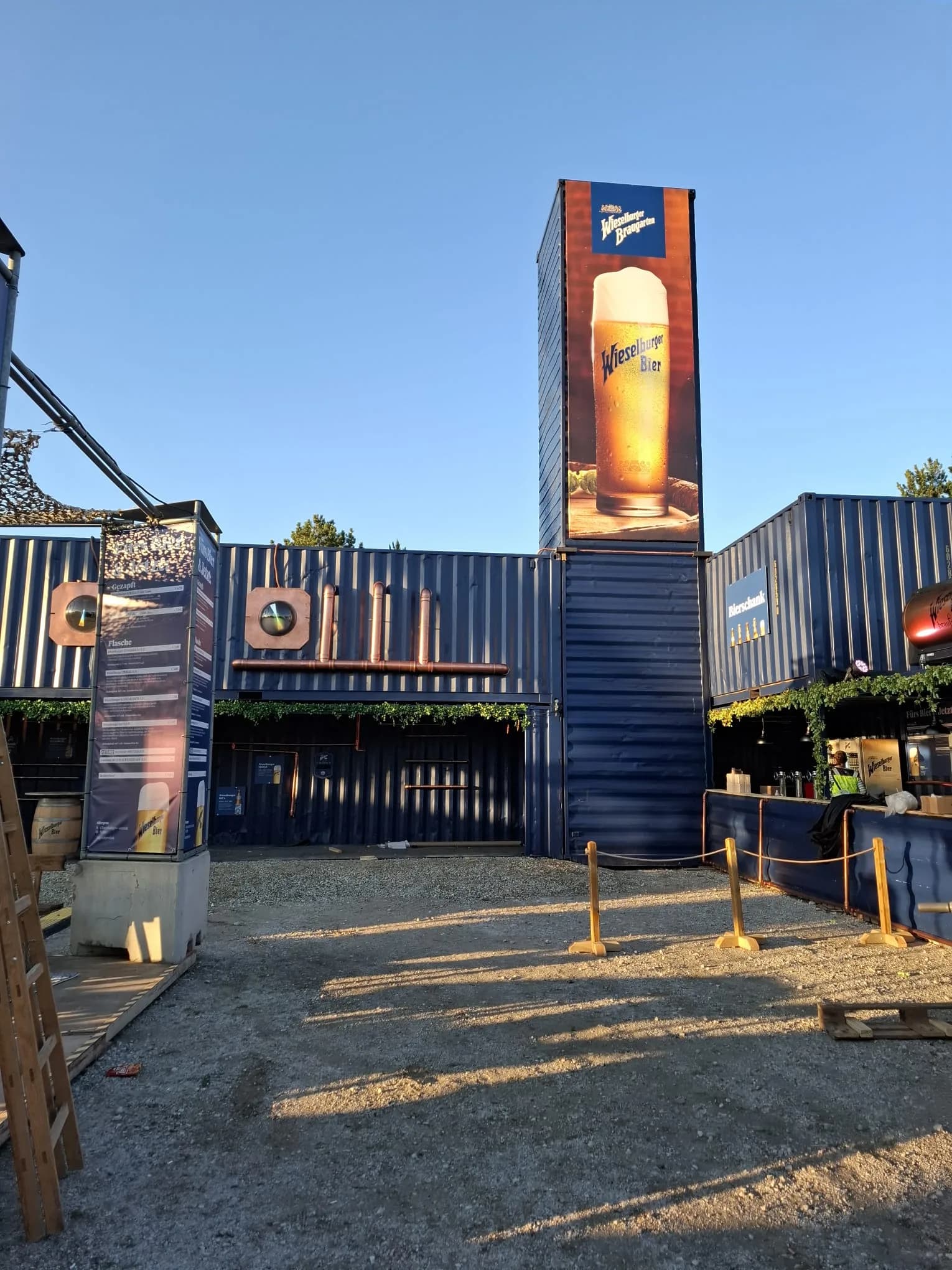 Bar Container auf dem Frequency